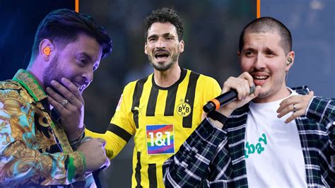 mats hummels rapperin|Mats Hummels consoles himself with rappers